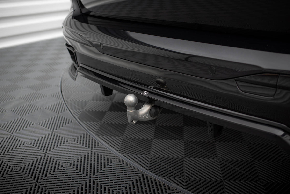 Rear Splitter (with vertical bars) suitable for BMW X7 M-Pack G07 Facelift