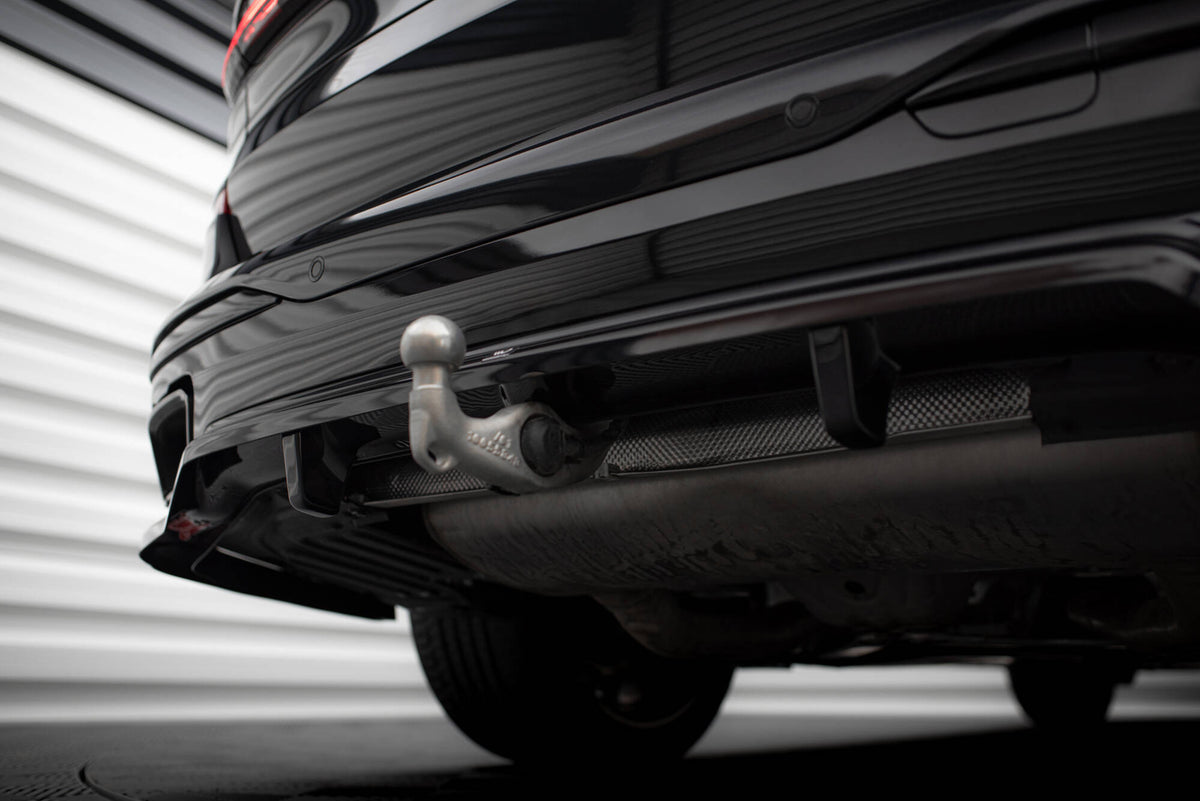 Rear Splitter (with vertical bars) suitable for BMW X7 M-Pack G07 Facelift