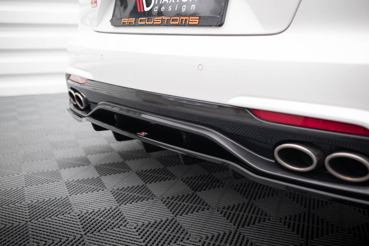 Rear Splitter (with vertical bars) suitable for Kia Stinger Mk1