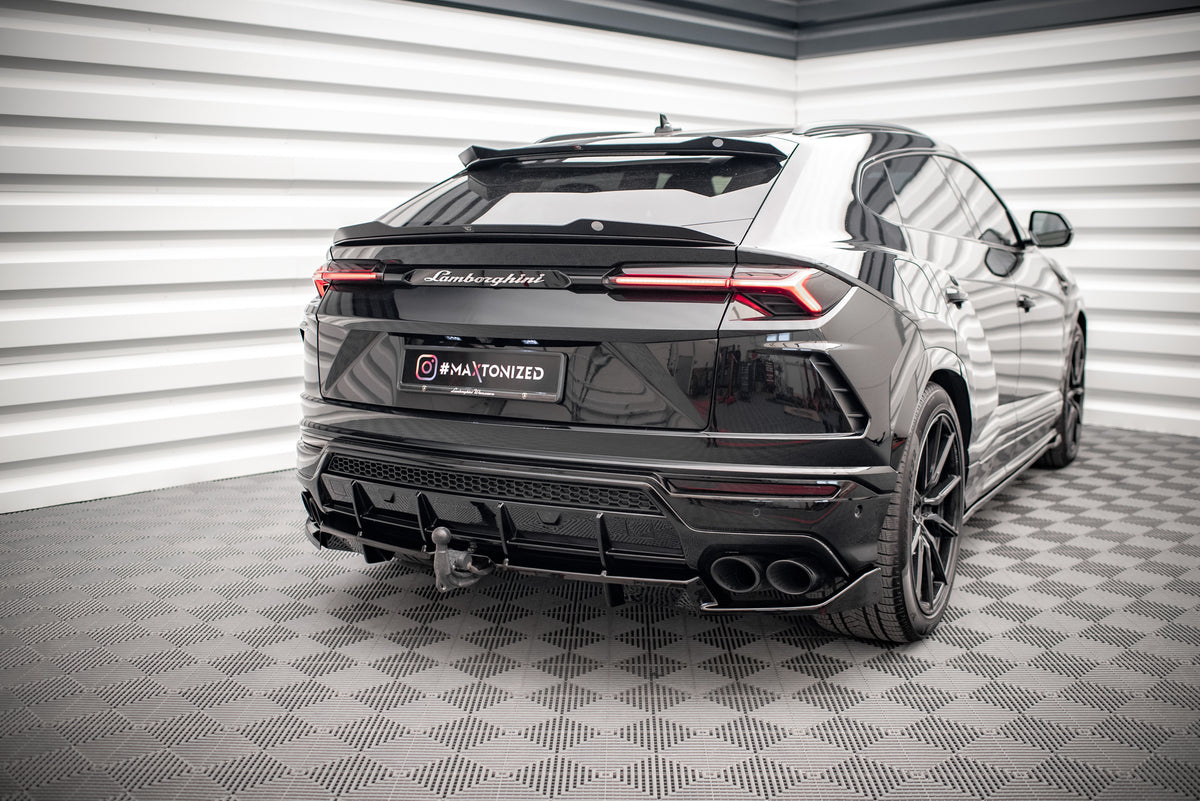 Rear Splitter (with vertical bars) suitable for Lamborghini Urus Mk1