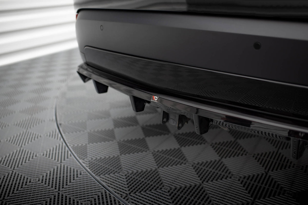 Rear Splitter (with vertical bars) suitable for Land Rover Discovery HSE Mk5