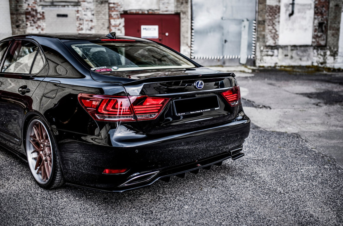 Rear Splitter (with vertical bars) suitable for Leuxs LS Mk4 Facelift