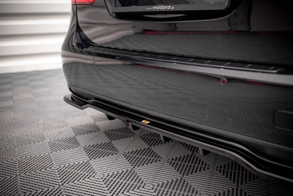 Rear Splitter (with vertical bars) suitable for Mercedes-Benz B W246 Facelift