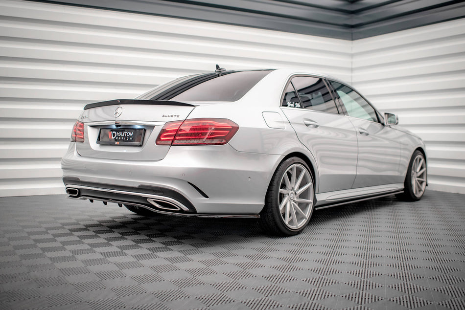 Rear Splitter (with vertical bars) suitable for Mercedes-Benz E AMG-Line Sedan W212 Facelift