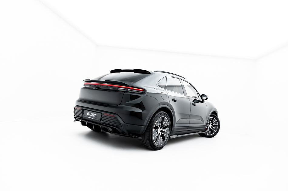 Rear Splitter (with vertical bars) suitable for Porsche Macan EV Mk1