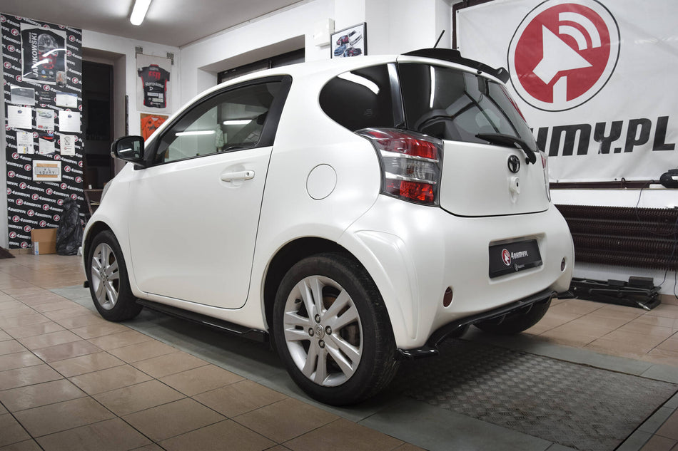Rear Splitter (with vertical bars) suitable for Toyota IQ