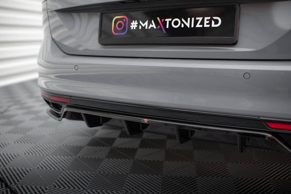 Rear Splitter (with vertical bars) suitable for Volkswagen Passat R-Line B8 Facelift