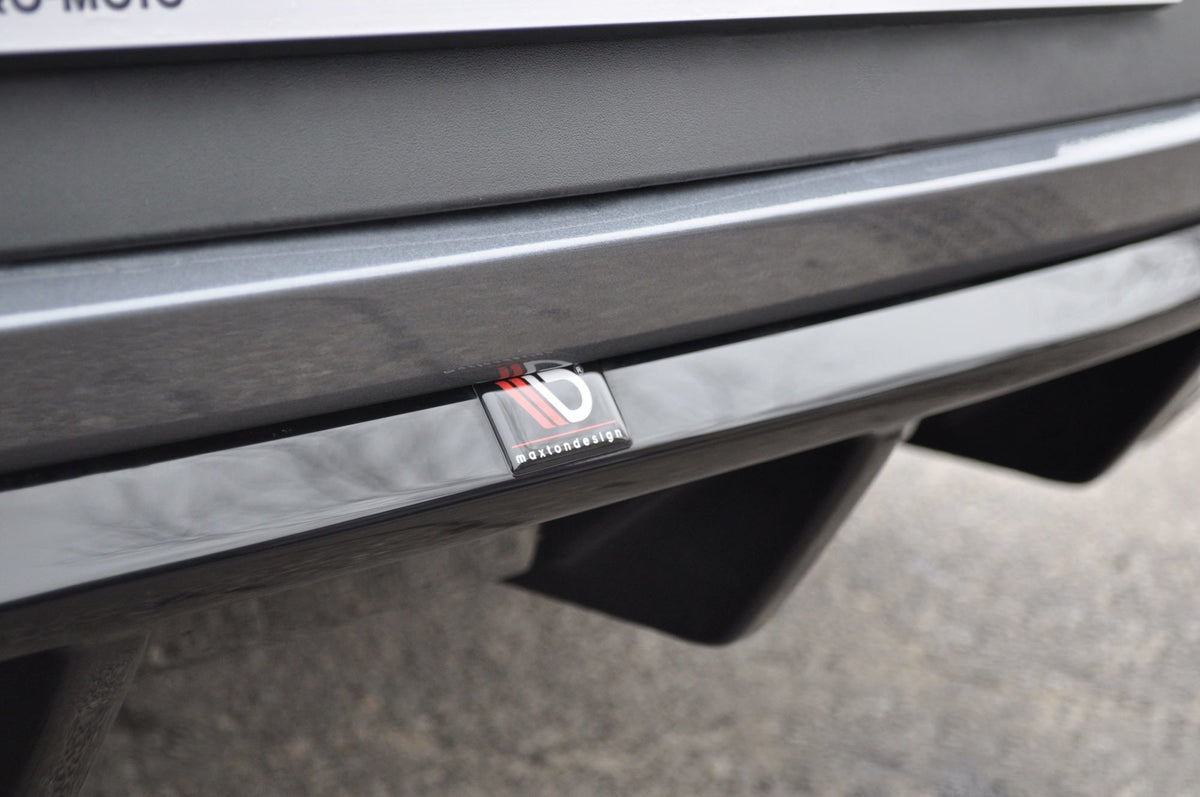 Rear Valance V.1 suitable for Seat Leon Cupra Mk3 FL Hatchback