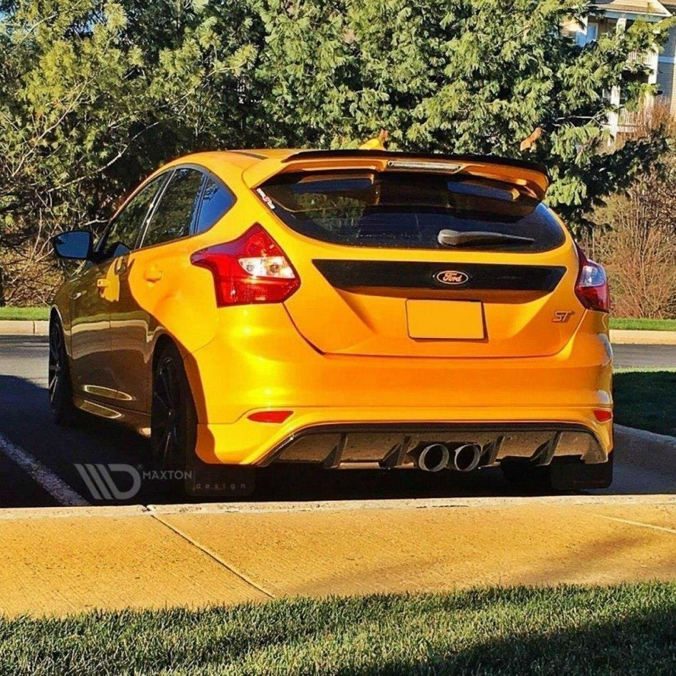 Rear Valance suitable for Ford Focus ST Mk3 (RS Look)