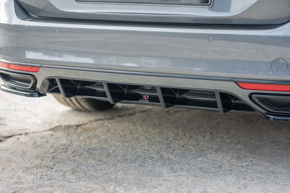 Rear Valance suitable for Volkswagen Passat R-Line B8