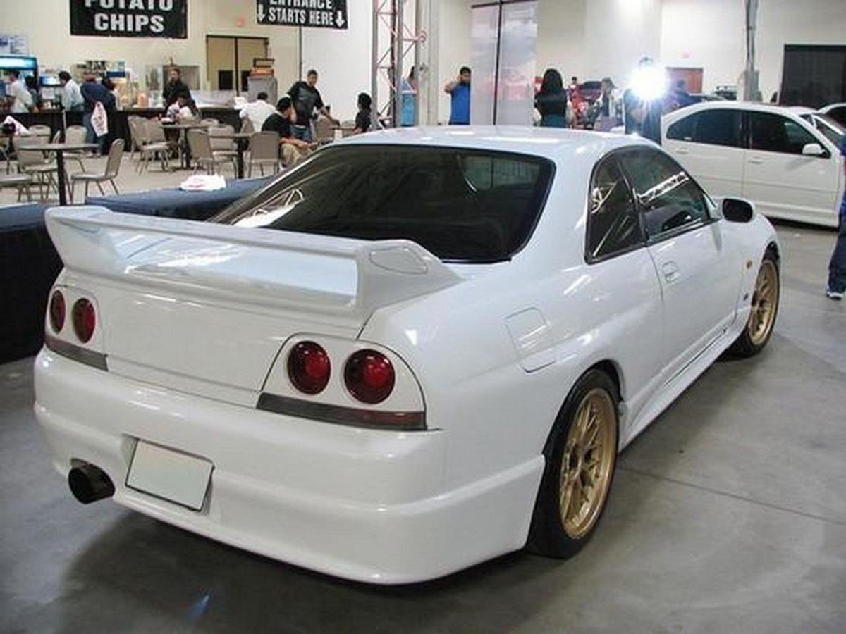 SPOILER suitable for Nissan SKYLINE R33