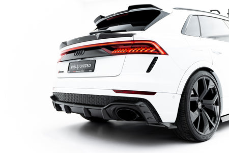 Set of Prepreg Carbon Splitters suitable for Audi RSQ8 Mk1