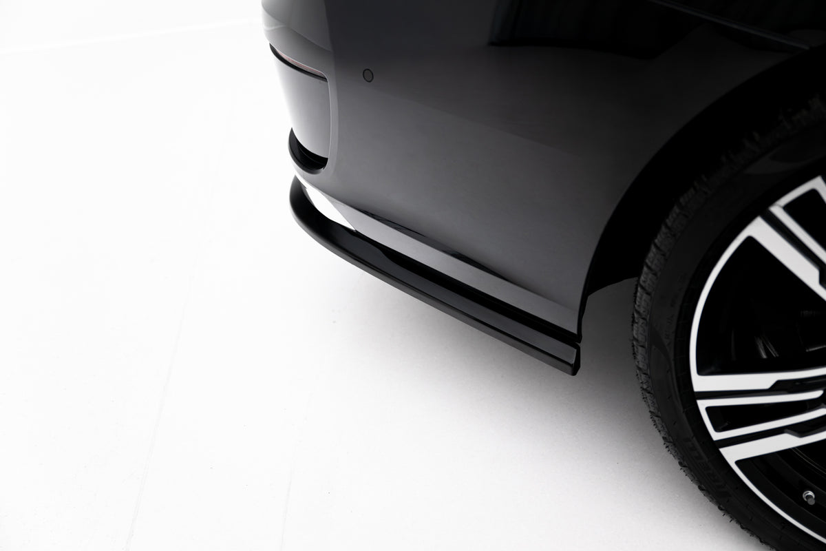 Set of Splitters V.1 suitable for BMW 7 G70