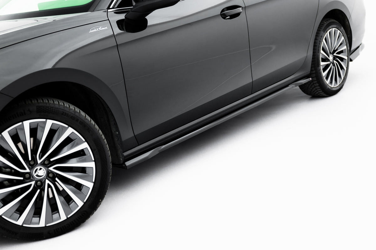 Set of Splitters V.1 suitable for Skoda Superb Sedan Mk4