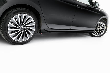 Set of Splitters V.2 suitable for Skoda Superb Sedan Mk4