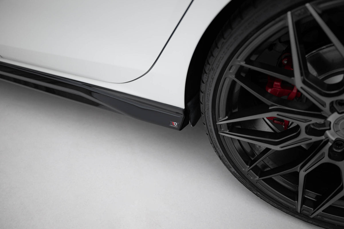 Set of Splitters V.3 suitable for Volkswagen Golf GTI Mk8 Facelift