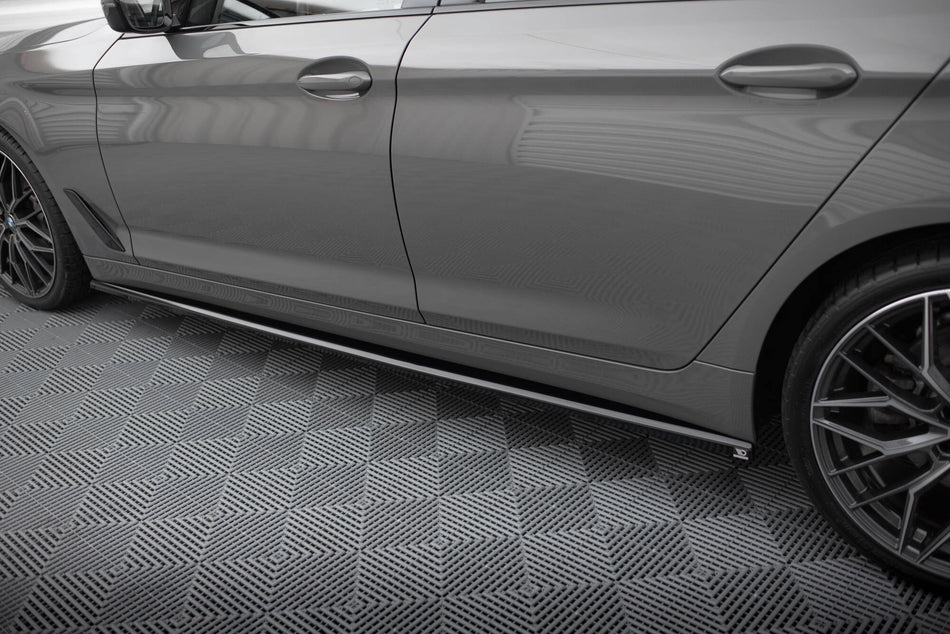 Set of Splitters suitable for BMW 5 Touring G31
