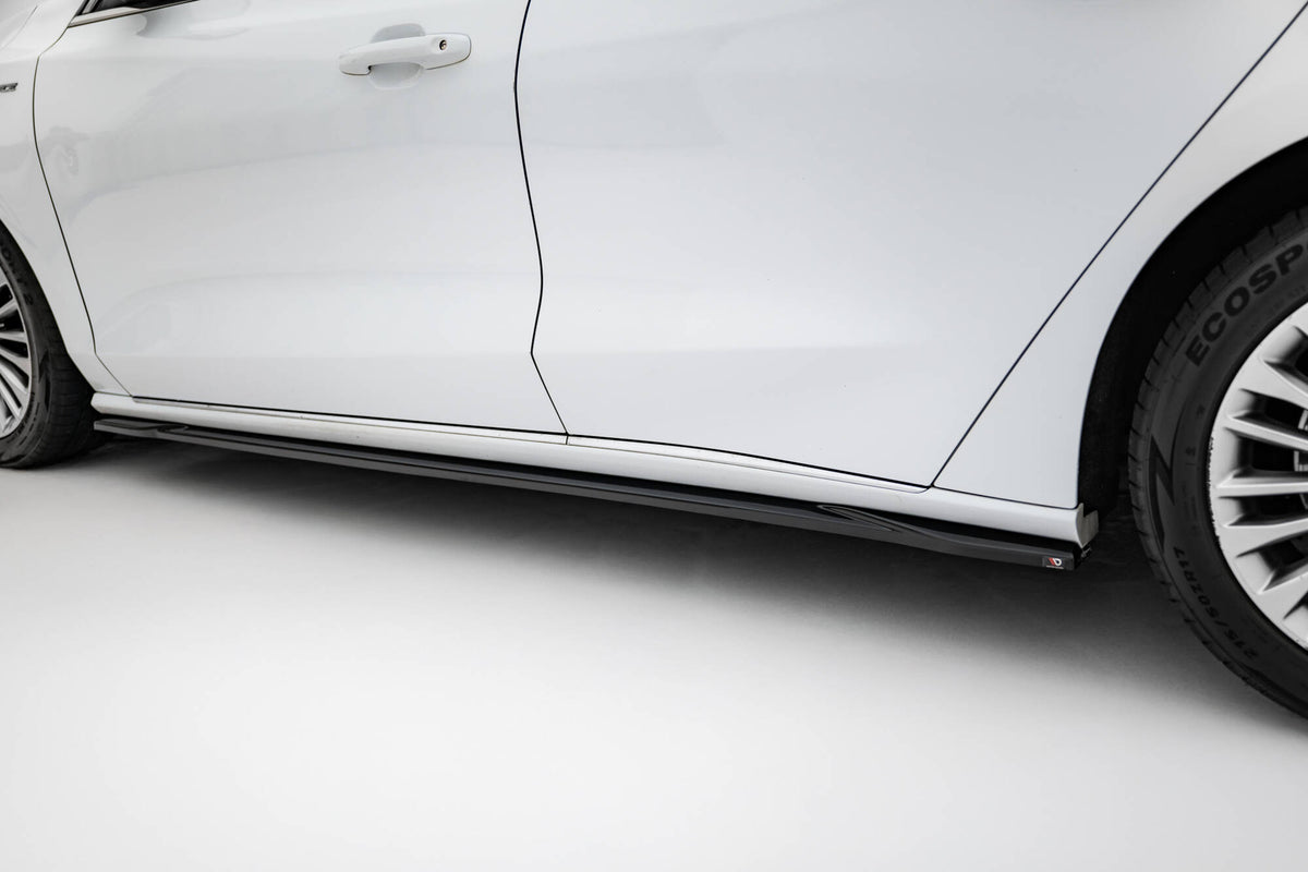 Set of Splitters suitable for Ford Focus Vignale Estate Mk4