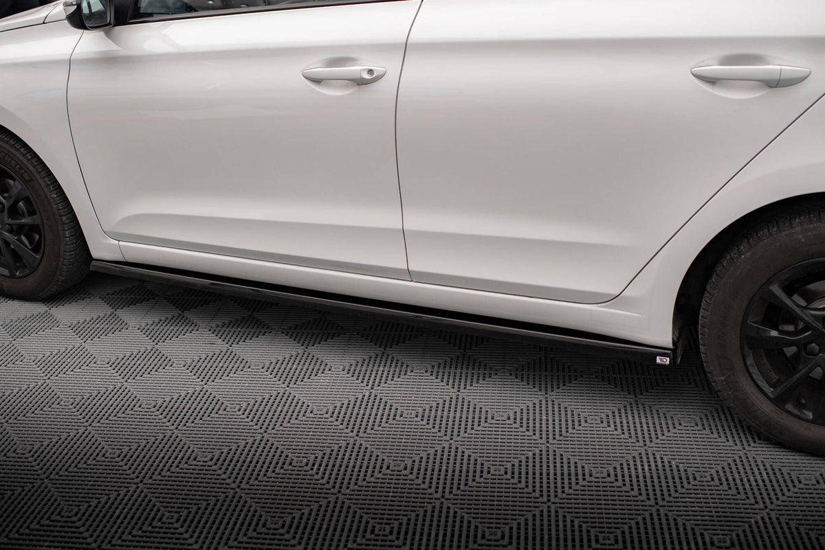 Set of Splitters suitable for Hyundai I20 Mk2 Facelift