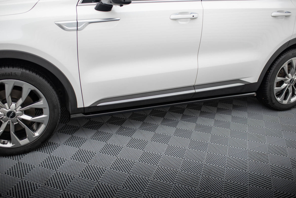 Set of Splitters suitable for Kia Sorento Mk4