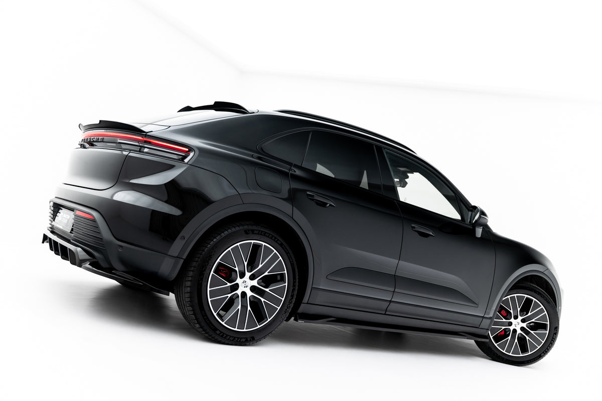 Set of Splitters suitable for Porsche Macan EV Mk1