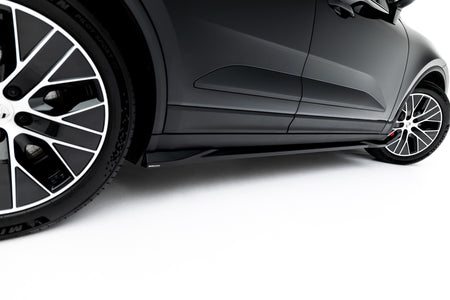 Set of Splitters suitable for Porsche Macan EV Mk1