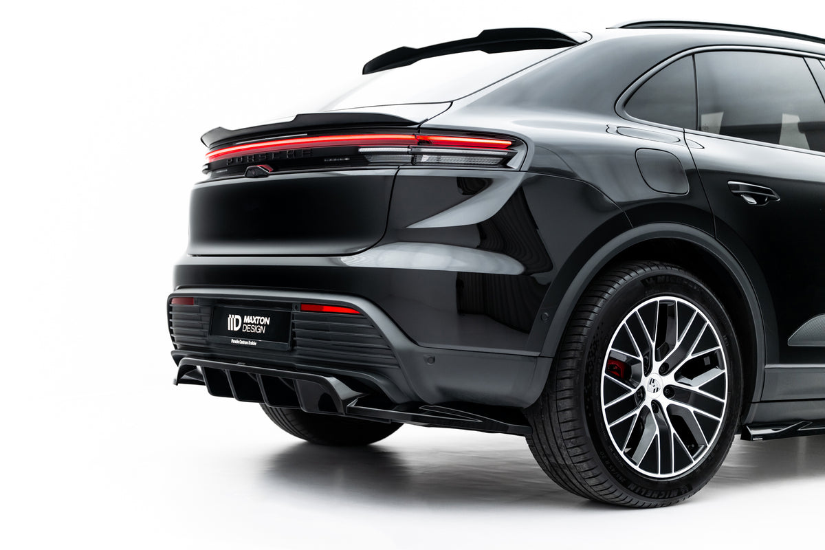 Set of Splitters suitable for Porsche Macan EV Mk1