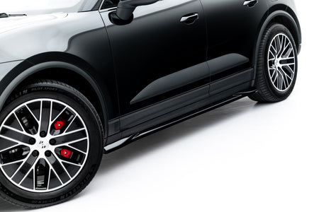 Set of Splitters suitable for Porsche Macan EV Mk1