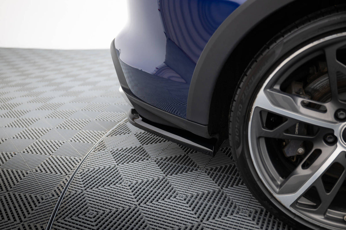 Set of Splitters suitable for Porsche Taycan Cross Turismo 4S