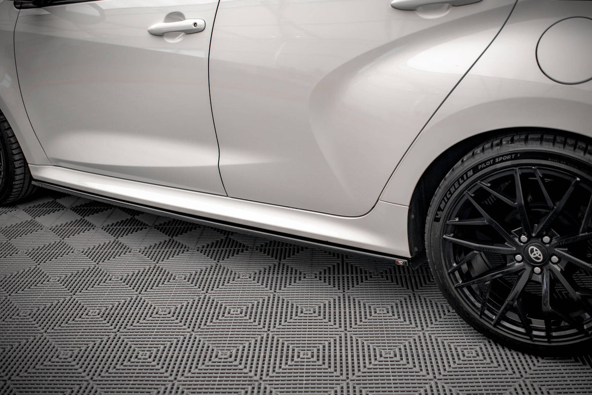 Set of Splitters suitable for Toyota Yaris GR Sport Mk4