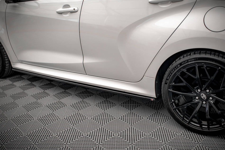 Set of Splitters suitable for Toyota Yaris GR Sport Mk4