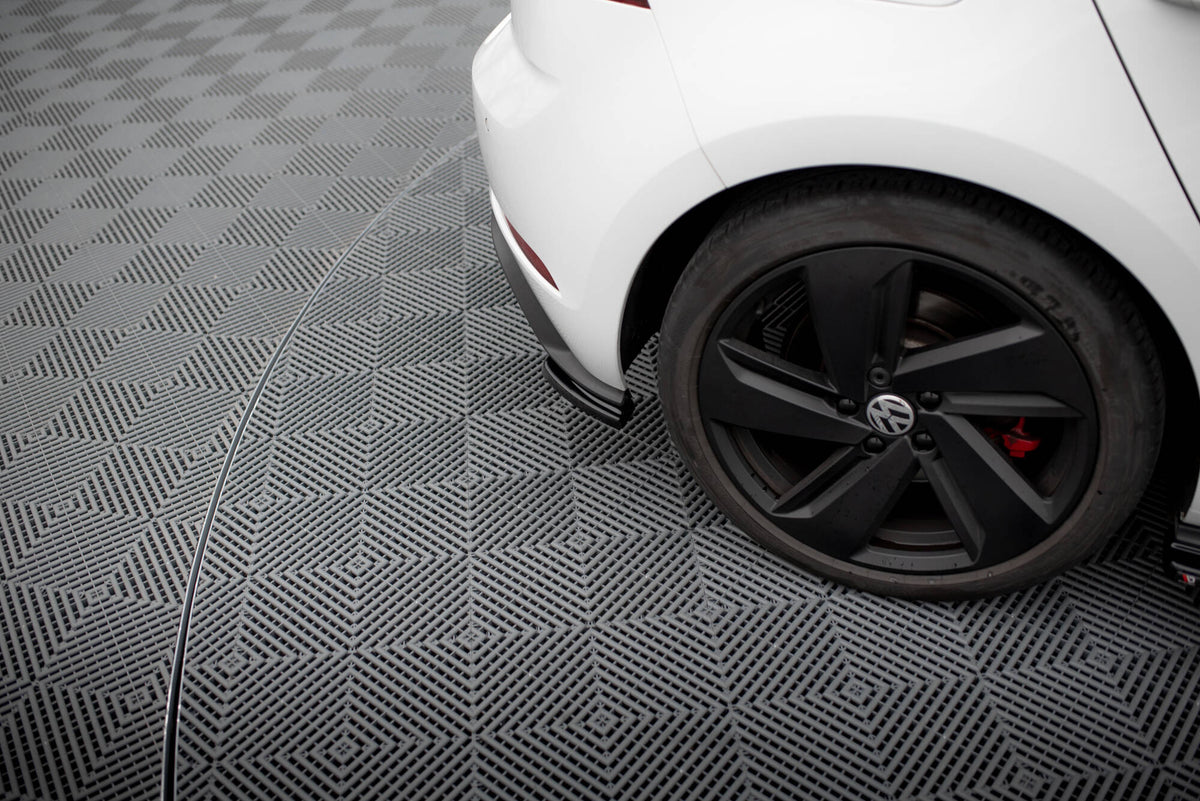 Set of Splitters suitable for Volkswagen Golf GTI Mk7 Facelift