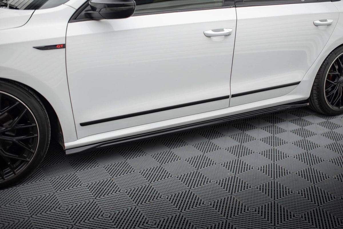Set of Splitters suitable for Volkswagen Passat GT B8 Facelift USA