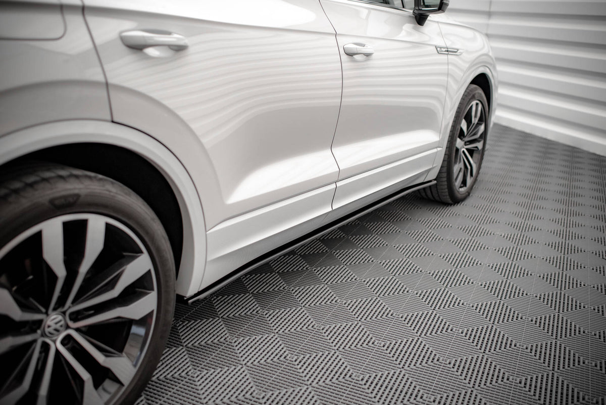 Set of Splitters suitable for Volkswagen Touareg R-Line Mk3