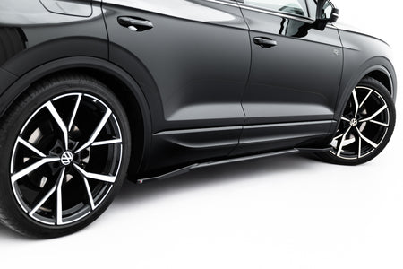 Set of Splitters suitable for Volkswagen Touareg R-Line Mk3 Facelift
