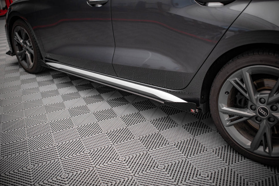 Side Flaps suitable for Audi S3 / A3 S-Line 8Y / 8Y Facelift