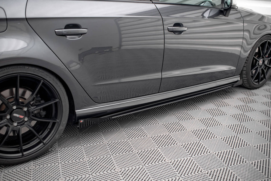 Side Flaps suitable for Audi S3 / A3 S-Line Sportback 8V Facelift