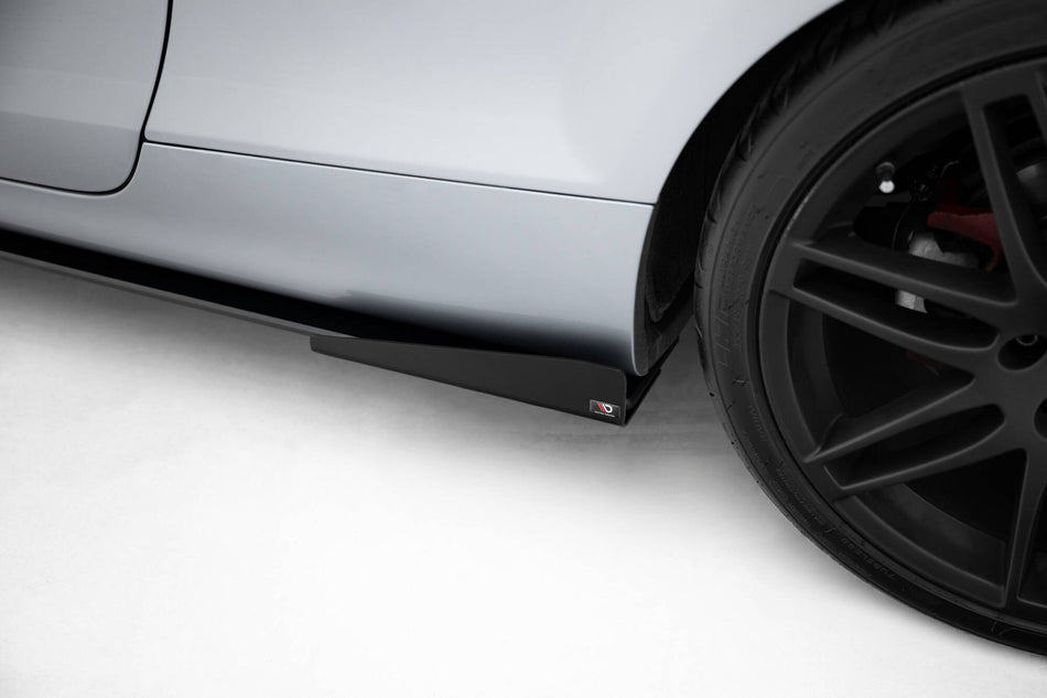 Side Flaps suitable for Audi TT S / TT S-Line 8J Facelift