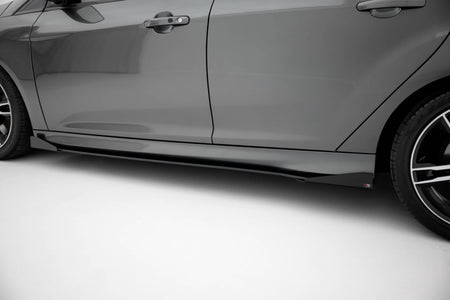 Side Flaps suitable for Ford Focus ST Mk3 Facelift