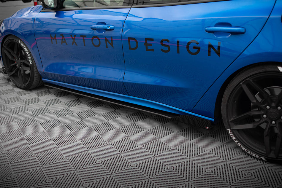 Side Flaps suitable for Ford Focus ST / ST-Line Mk4