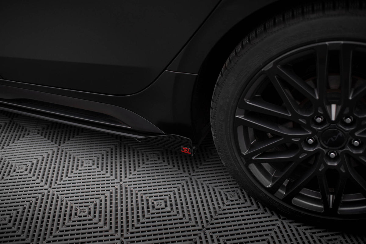 Side Flaps suitable for Kia Proceed GT / GT-Line Mk1 Facelift / Ceed GT Mk3 Facelift