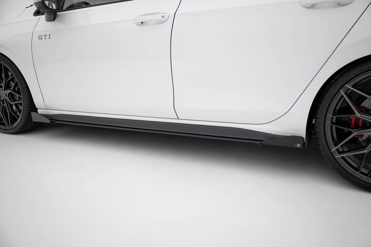 Side Flaps suitable for Volkswagen Golf GTI / GTE / GTI Clubsport / R-Line Mk8