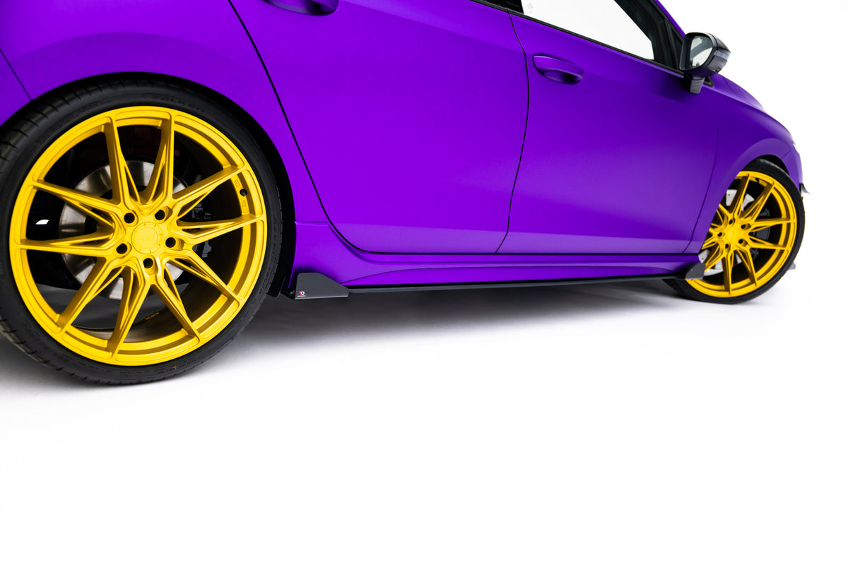 Side Flaps suitable for Volkswagen Golf R Hatchback Mk8 / Mk8 Facelift