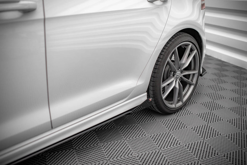 Side Flaps suitable for Volkswagen Golf R Mk7
