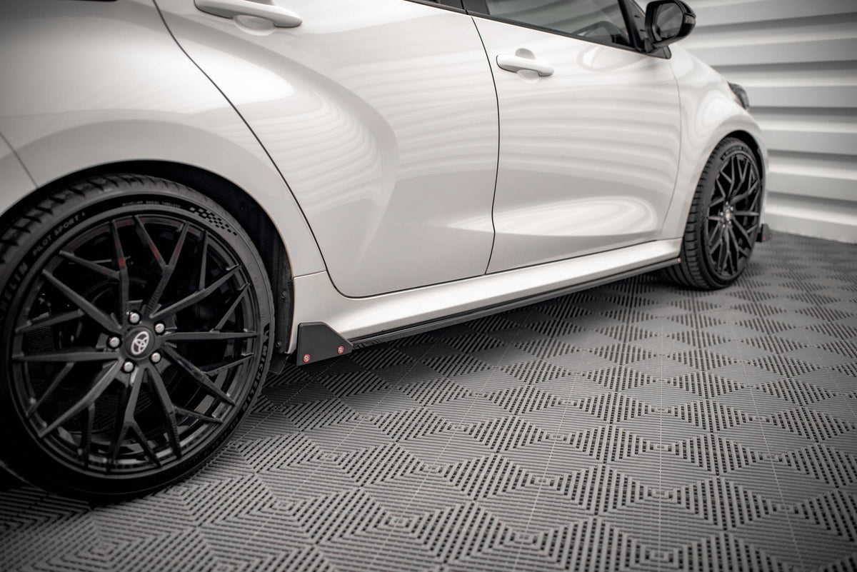 Side Skirts Diffusers  V.1 + Flaps suitable for Toyota Yaris Mk4