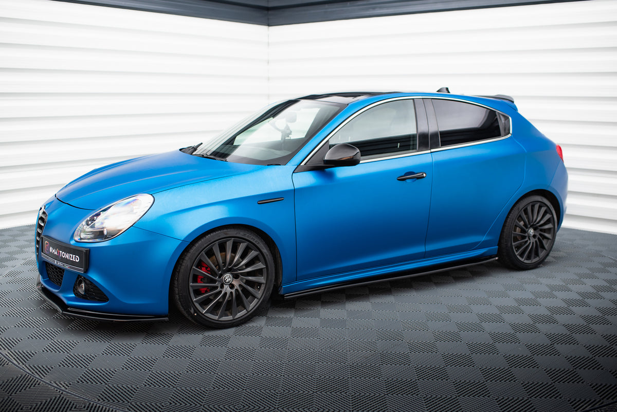 Side Skirts Diffusers V.1  suitable for Alfa Romeo Giulietta