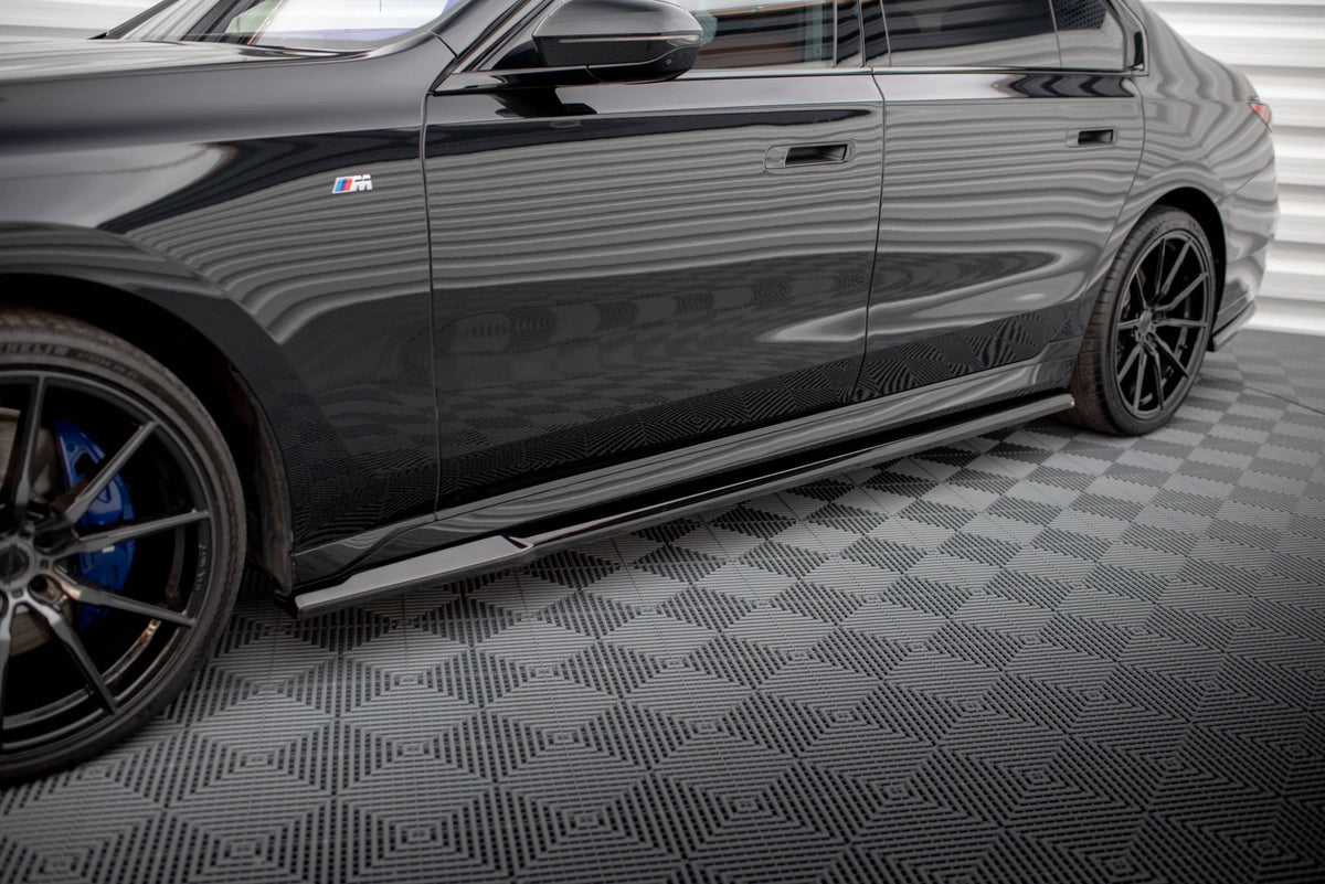 Side Skirts Diffusers V.1 suitable for BMW 740d xDrive M-pack / 740i xDrive M-Pack G70