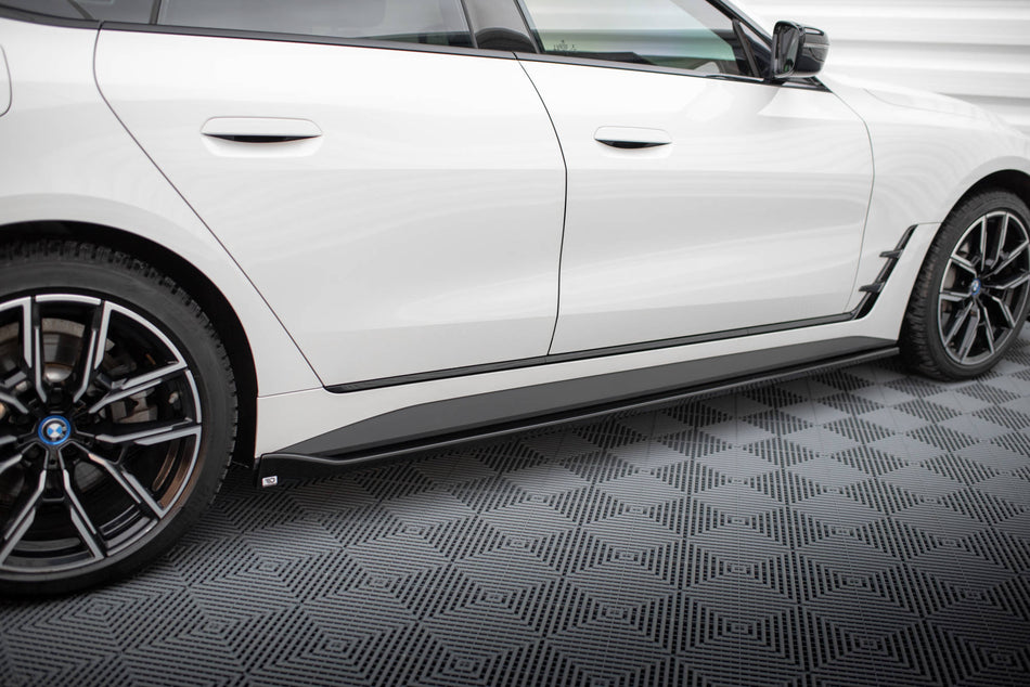 Side Skirts Diffusers V.1 suitable for BMW i4 M-Pack G26