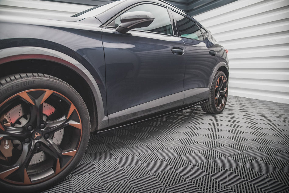 Side Skirts Diffusers V.1 suitable for Cupra Formentor