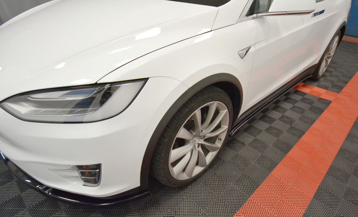Side Skirts Diffusers V.1 suitable for Tesla Model X Mk1